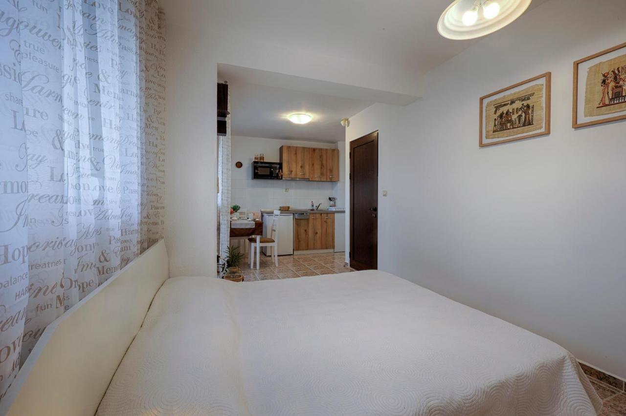 Kabakum Apartments Alen Mak Golden Sands Exteriör bild